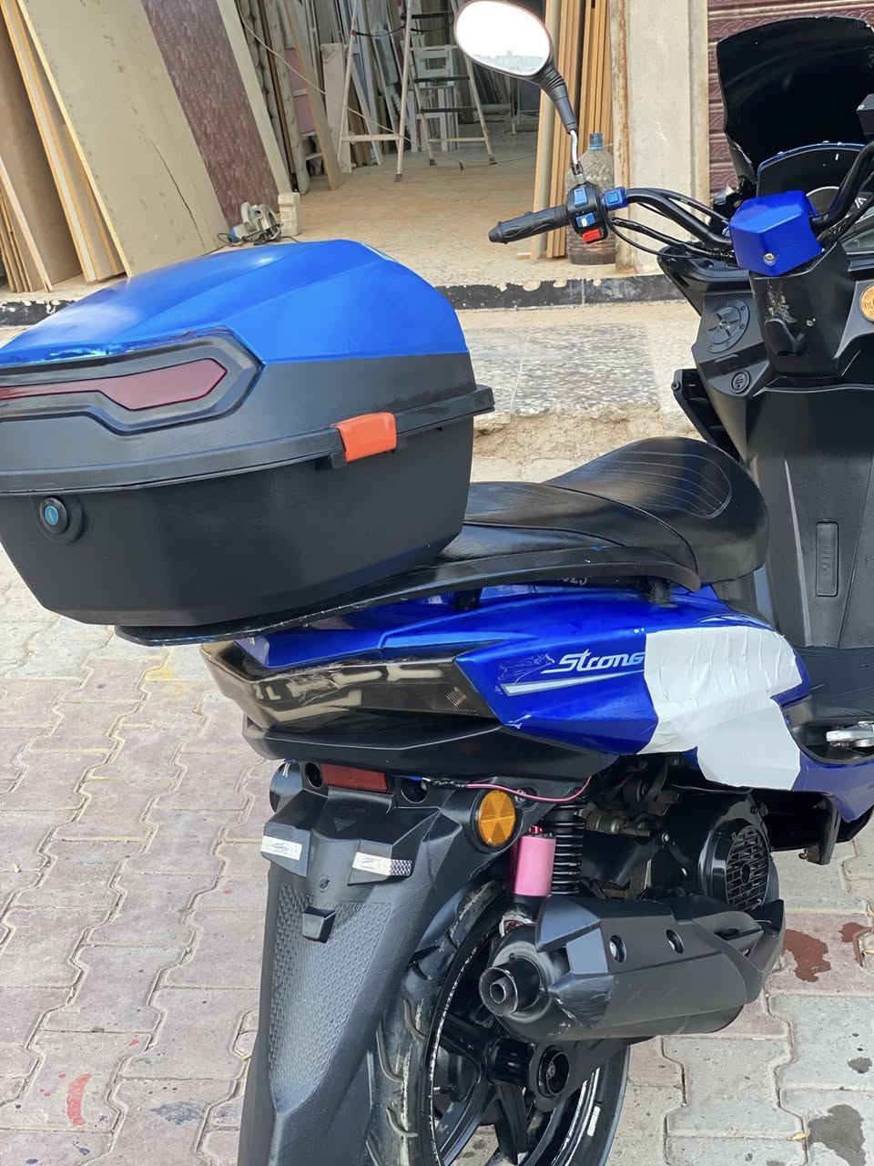 سلام عليكم ماكس سترونك2023 منفيس ويا
دراجه شرط ممفتوح شرط المحرك 
مدخل uspشاحن
صوت ناعم
سويجين ويا بلادي
دراجه خير من الله كل نقص مابي
السعر400 و بي مجال للطيبين
الرقم***********
