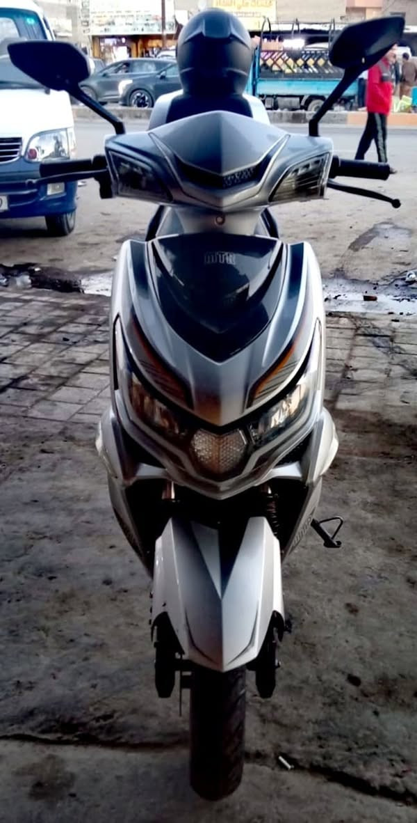 سلام عليكم (مكلف بالنشر) دراجة شحن جديدة ملف 2000
6 بطاريات حجم كبير للبيع  او مراوس بدراجة بريز  رقم صاحب الدراجة *********** بغداد الشعب
