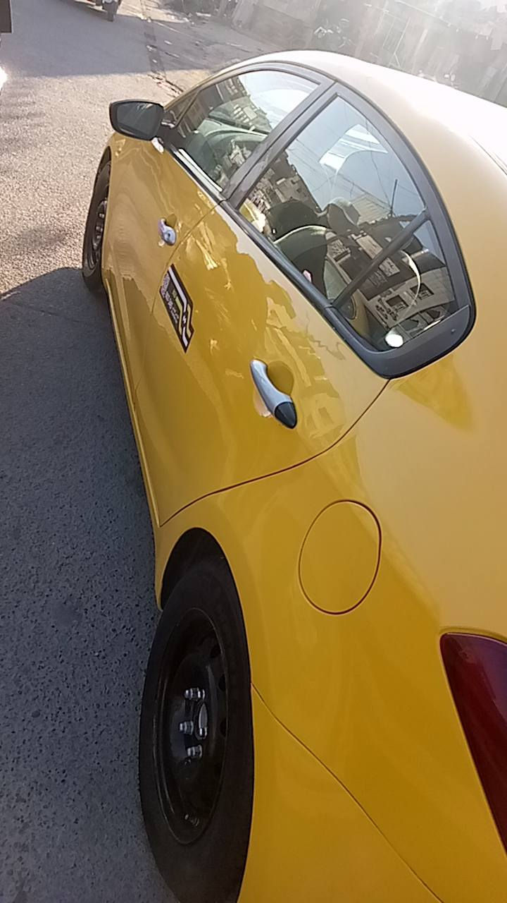 السلام عليكم 
كيا فورتي 17 مكينه 2000دوش  بيها رنكات تنقص دهن  
كير بلادي  وصدر وتبريد وتايرات كله جديد مكاني بغداد مدينه الصدر 
سعر 110 بيها مجال ***********
