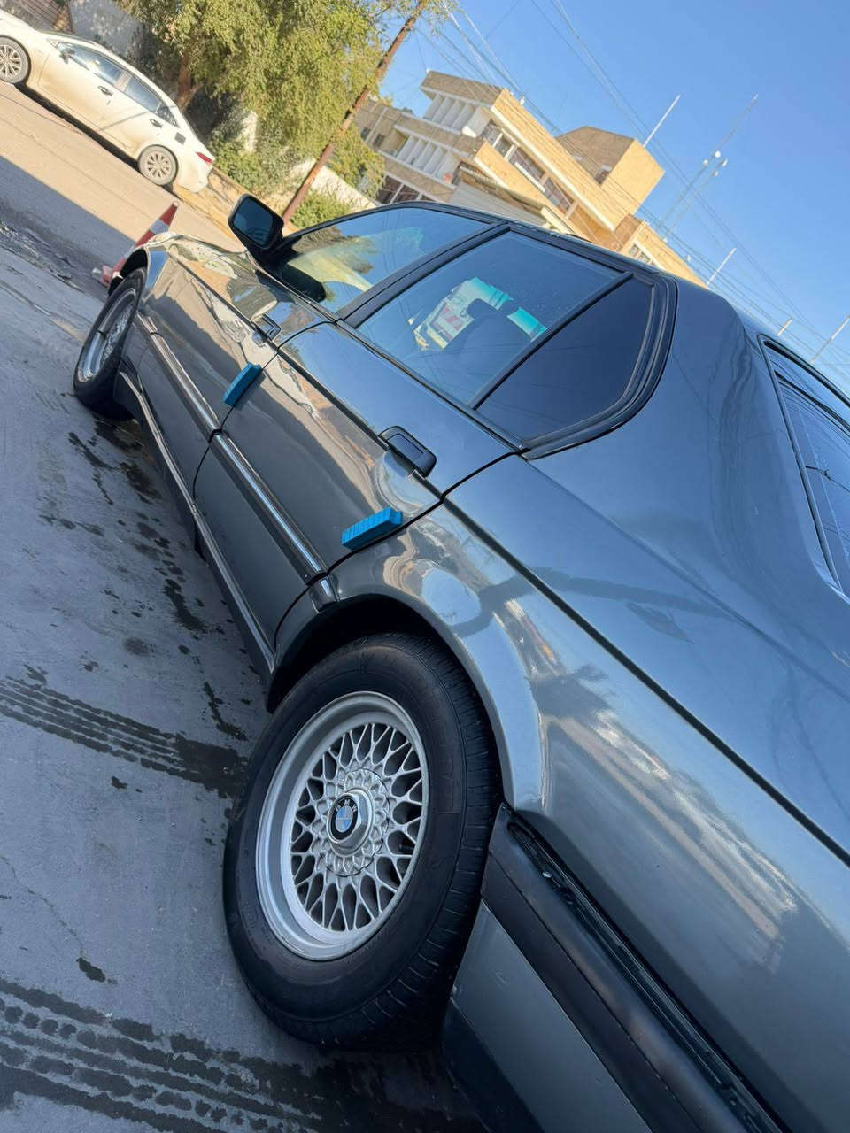 بي ام دبليو مكينه كير  كفاله
رقم ديالى مشروع وطني شرط تحويل 
سلايت روف شغال 3طكتت ويل خليه جديد مع تخم تاير جديد صدر امامي خلفي جديد
شاشه قلاب اندرويد دمام سستم صوت  
مكينه 3000 ترايك 200للبصره داخل نضيف كيجات شغاله كلهه 
كهربائي بلاد السياره متعوب عليهه السياره مصبوغه عام بدون حادث السياره بلاد بلاد السعر 38وبيه مجال*********** 
عنوان معارض الكريعات شارع الوقف السني مقابل وزارة الموارد المائية
