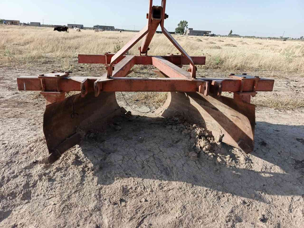 للبيع دسك وفدان ومرازه غراض نضيفه وما مستخدمينهن هواي للاستفسار اكثر والسعر الاتصال
@***********
