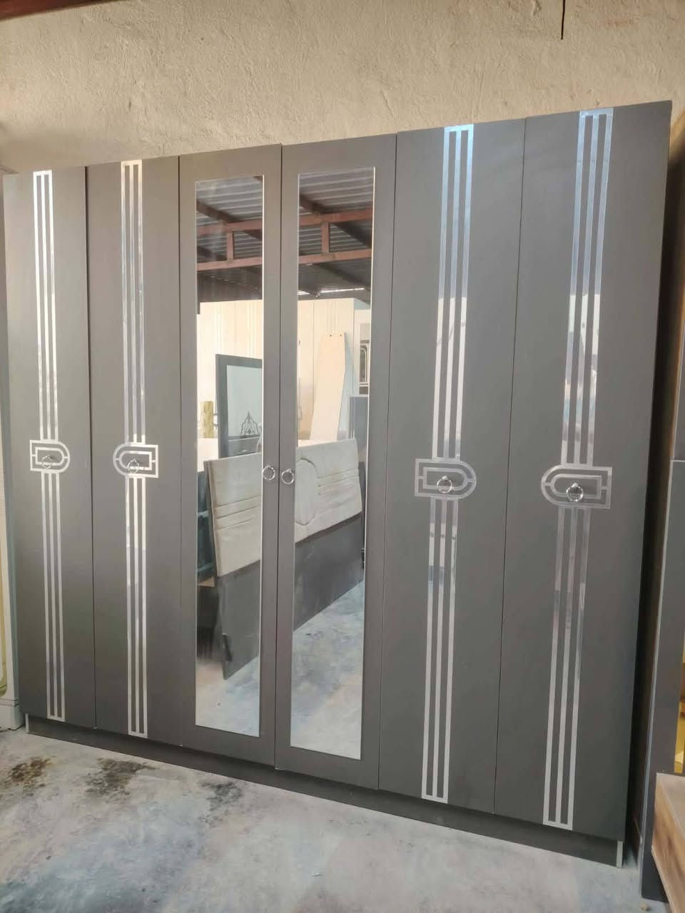 غرفة نوم مستعملة🇹🇷
نضافة90 ٪💯
عدد القطع / 5 
نضام / أبواب 💢 
سعرها / 500 💸
شد ونقل داخل بغداد مجاني🚛
يوجود توصيل محافضات 🚛


**إذا كنت صاحب هذا الإعلان وتريد حذفه لأي سبب، رجاءا أرسل رسالة إلى الدعم الفني**