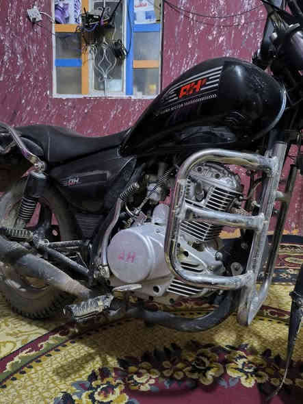 سلام عليكم
دراجه للبيع AH موديل 17 محرك 200 كفاله عامه 
أوراق كامله وبيه معاملة كمرك مدفوع وبي وصل تدفع رسوم الرقم وتستلم سنويه بسمك السعر 900 العنوان الدجيل 
الإتصال ***********
