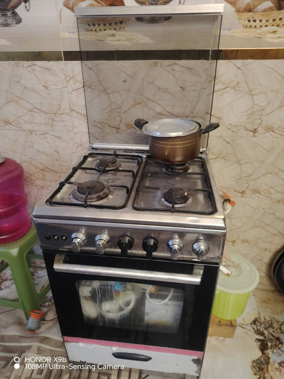 السلام عليكم أغراض منزل للبيع بغداد بسعر مناسب للاتصال *********** واتساب
