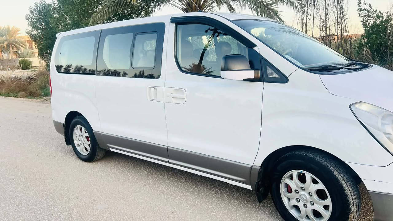 السلام عليكم 
ستاركس 2016 الشكل القديم كفاله عامه فقط بارد قليل بل الجاملغ الخلفي قليل رقم انكليزي مكينه بيها بخار بدون تنقيص حداديه وتبريد ودوشمه كله جديد سياره جاهزه 
السعر 
180 وبيها مجال قليل 
مكان السياره بابل محاويل 

للاستفسار اكثر 
***********
***********
