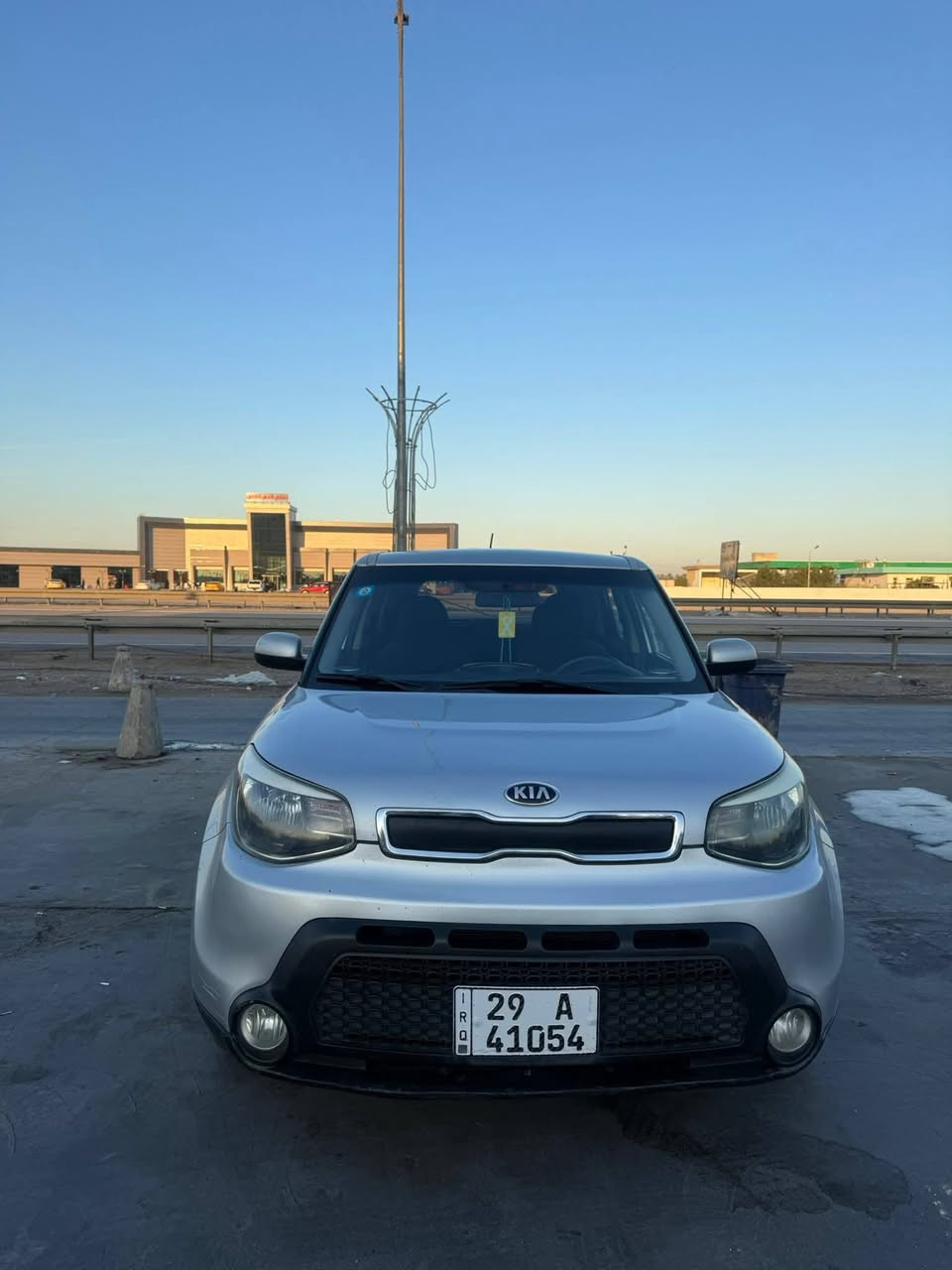 سلام عليكم

کیا سول 2015  لون  رصاصي  رقم واسط. محرك 1.600 GDI گير ومحرك وتبريد فول ومكفولات   سياره بأسمي شرط التحويل  ثاني يوم  حادثه قبق الجنطه مبدل نفس الون فقط السعر 115 وبيها مجال             العنوان.  بابل الشوملي. للأستفسار  ***********
