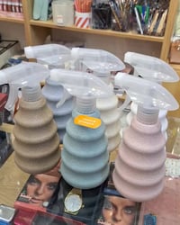 بخاخ ماء • منزلي • شارع خاشع