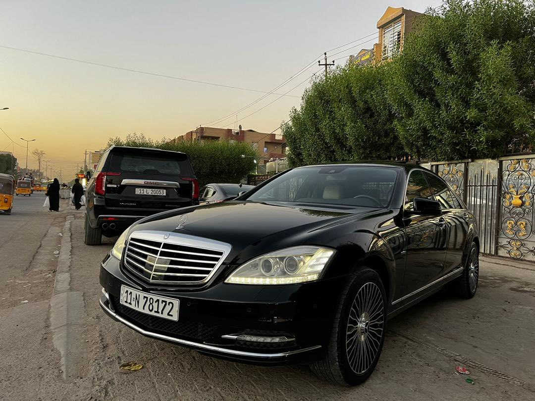 السلام عليكم 
مارسيدس s350 موديل 2011 وارد يابان
محرك 6 سلندر 
مغلفه ppf
 كشنات امامي خلفي خزن و تدفئه و تبريد
فتحه
كروس سرعه
تخم تاير جديد
ابواب شفط
رادار
جكات
بردات كهرباء عدد 5
حساس امامي حلفي
السونر منشور ويه الصور
السياره ماشيه 162كيلو
السعر 23500$(دفترين و35)
مكلف بلنشر 

رقم صاحب السياره
***********
