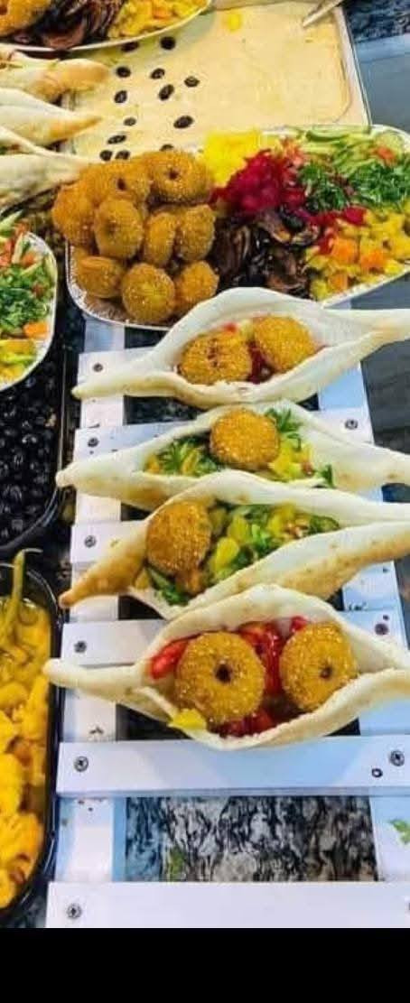 **مـطـعـم زهــور الـجـنـة**
مطعم زهور الجنه يرحب بكم متواجدون لخدمتكم

كليو كباب دجاج 16 شيش مع مقبلات مع سوب 10 الف

كيلو كباب لحم 16شيش مع مقبلات 20 الف

كيلو اجنحه مع مقبلات 12 الف

كيلو تكة دجاج مع مقبلات 12 الف

دجاج شوي مع مقبلات مع برياني مع خبز مع سوب وبسعر  8 الف

كص دجاج  لفه 1000

فلافل ومشكل 500

مستعدون لتجهيز كافة المناسبات

الحجز من خلال الارقام التالي

***********

***********

عنوان طوز حي امام احمد قرب قصابة حكمت

يوجد توصيل داخل طوز فقط 🛵🛵🛵🛵
