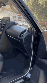 للبيع سيارة QX80
انفنتي 

موديل 2024

وارد امريكي 

رقم شاصي : JN8AZ2AE1R9329626

لمعرفه حادث

بدون رقم 

مكانها بغداد

مواصفات هوايه بيها تجي وتشوفها 

السعر : 36,000 الف دولار.

للتواصل مراسلتي على الخاص


**إذا كنت صاحب هذا الإعلان وتريد حذفه لأي سبب، رجاءا أرسل رسالة إلى الدعم الفني**