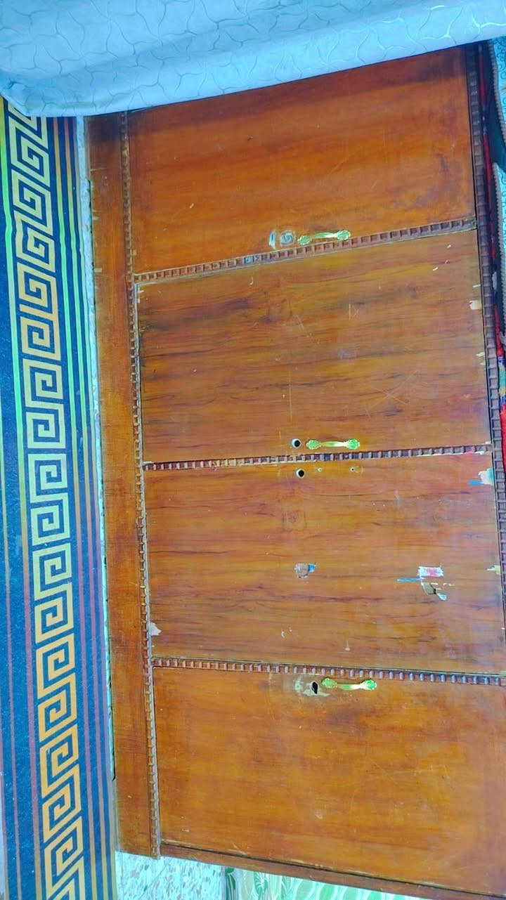 السلام عليكم ورحمة الله وبركاته.. أغراض اللبيع مكاني ديوانية
بوفيه اربع أبواب السعر ٤٠ الف
جربايه تسكام جديده عدد ٢ قياس الوحده ٩٠ السعر ٦٠ الف بيها مجال بسيط
رف ام دي اف جديدات ونظيفات عرض الرف مترتين
الطول متر ونص
عرض الرف ٢٠ سعر الرف الواحد ٦٠ الف
سعر ٣ رفوف ١٥٠ الف قفل
رف ام دي اف حجم متر اله سعره ٢٠ الف
للاستفسار الاتصال على الرقم ***********

