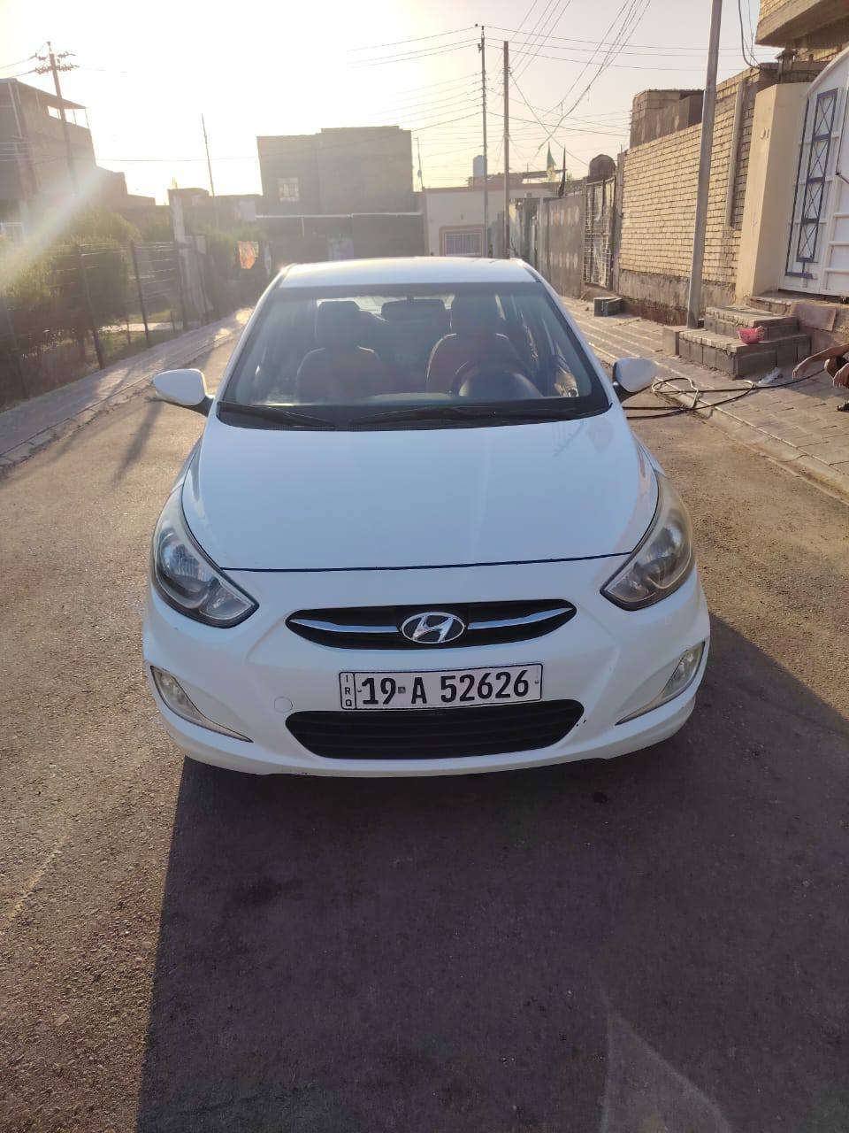 السلام عليكم ورحمه الله وبركاته
اكسنت موديل 2016 للبيع السيارة بلادية على وضع الشركة ماشية 80 الف فقط مكفولة كفالة عامة مكينة گير كشر كلشي بلادي ماعدا طخات بسيطة جداً على وضعهن مبينات بالصور حتى قطرة تكحيل مابيها السيارة مواصفات1-  اشاير بالمري 2- تحكم مري كهرباء 3- شاشة تاب واي فاي 4- ارضية جلد 5- منضومة ABS 
6- ويل كب كروم رياضي 4 . 7- دسك امامي خلفي 
مكينة 1400 كير 6 نمر السونار مرفق بالصور واذا طلع غير السونار اني اخسر السونار 
 ترهم مراوس بأقل  وبيع بسعر 108 وبيها مجال للشراي للاستفسار اكثر الاتصال على *********** موجود واتساب
