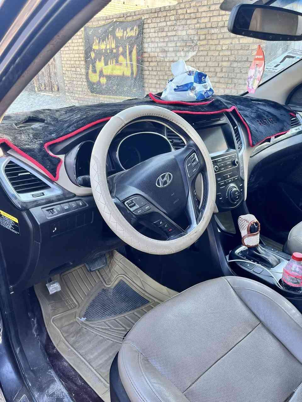 السلام عليكم سنتافي 2017 امريكي
رقم ذي قار بأسمي  محرك 2400 
ضربتها البنيد و الجاملغ الامامي الايسر تبديل السعر 155$ و بيها مجال بسيط 
 للتواصل ***********
