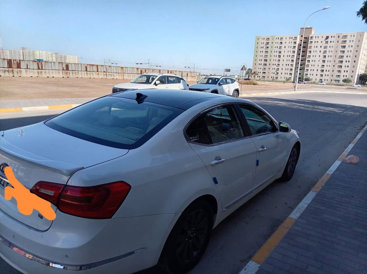 سلام عليكم

كادنزا ٢٠١١

خليجي 

محرك 3500 v6

فول 

فتحه 

كشنات جلد 

كشن كهرباء 

تحكم استيرن 

سياره نظيفه 

بريك كله جديد 

سياره باسمي تحويل مباشر الرقم شمالي سليمانية .. السيارة حادثها جاملغ الأيسر الخلفي وهلال الصندوق معمر طخه بسيطه عباره عن طخه بسيط . وبيها صبغ قطعتين فقط وبيها بارد بسيط بالباب الايمن

سعرها 112$ وبيها مجال بسيط

رقمي *********** أو خاص
