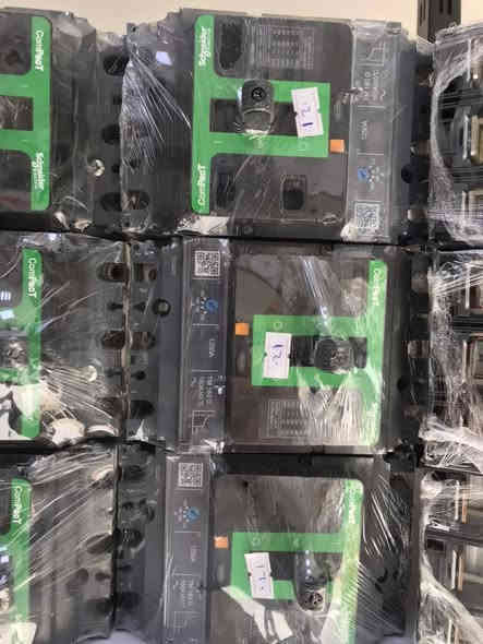 السلام عليكم  توفر لدينا قواطع وكنتكترات 
جملة-مفرد

تجاري-اصلي باله

قاطع شنايدر 630 ثلاثي 

قاطع شنايدر 400 ثلاثي 

قاطع شنايدر 250 ثلاثي 

قاطع شنايدر 160 ثلاثي 

قاطع شنايدر 100 ثلاثي 

قاطع شنايدر 630 رباعي 

قاطع شنايدر 400 رباعي 

قاطع شنايدر 250 رباعي 

قاطع شنايدر 160رباعي

قاطع شنايدر 100 رباعي 

لدينا القواطع الشحن  موتو رايس 🚀

الاسعار المفرد بسعر الجمله 🔥

كوندكتر  شنايدر رمز 630 

كوندكتر شنايدر رمز 500

كونتكتر شنايدر رمز 400

كونتكتر شنايدر رمز 330

كونتكتر شنايدر رمز 225 

كونتكتر شنايدر رمز 180

كونتكتر شنايدر رمز 150 

كونتكتر شنايدر رمز 95

كونتكتر شنايدر رمز 65

كونتكتر شنايدر رمز 50

 كونتكتر شنايدر اناره 

 جوزات مفرد من 2الى 63 أنبير 

ثنائي من 2الى 63 

ثلاثي 40-100-125أنبير 

للاستفسار واتساب :-  ***********
أو مراسلة الصفحة 
نماذج القطع 
يتوفر لدينا تجهيز جميع انواع البوردات
