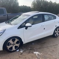 كيا ريو • فول فتحة • خليجي وردي