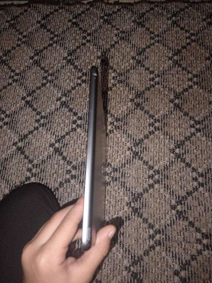 سلام عليكم ايباد9 مبدل حساس ٱصلي ايباد نضافته كدامك بطاريته يمكن, 91بلا كارتونه ذاكرته 256 مكاني نجف سعره 175 رقمي *********** النجف, العراق
