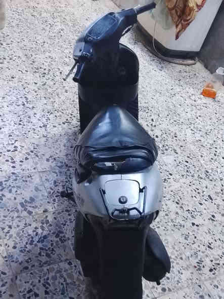 السلام عليكم ذبانه ساسوكي مسطره مفتوحه مره وحده اوراق شغاله سلف كهربائيات كامله عينه ماعينه عوزها بگ لايت وره بس الدراجه حلوه ونضيفه ماعوزها شي مكينتها ناعمه  حلوه العنوان ميسان العماره حي الفنانين قرب البستان السعر 250 بيها مجال   الرقم  ***********
