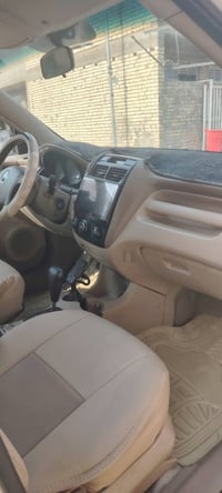 سبورتج ٢٠٠٩ للبيع كفاله گير ومكينه وتبريدشاشه كامره ... بيها بارد بالب...