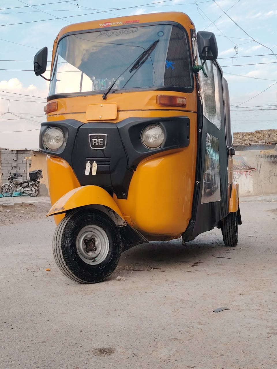 تكتك للبيع 2019 شهر 11رقم وسنويه تحويل ثاني تكتك مصبوغه جماليه مكينه مكفوله من التنقيص والتبخير السعر 5600وبيها مجال المكان مدينة الصدر الحميديه ***********
