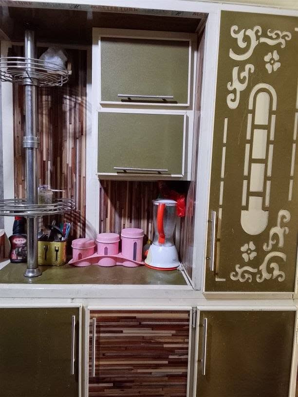 سلام عليكم... عندي كاونتر وسنگ نضافتهن ٧٠ ٪ سعر ١٥٠ او مراوس


**إذا كنت صاحب هذا الإعلان وتريد حذفه لأي سبب، رجاءا أرسل رسالة إلى الدعم الفني**