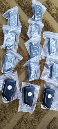 سويچ سيارة • ١٢ قطعة • توصيل