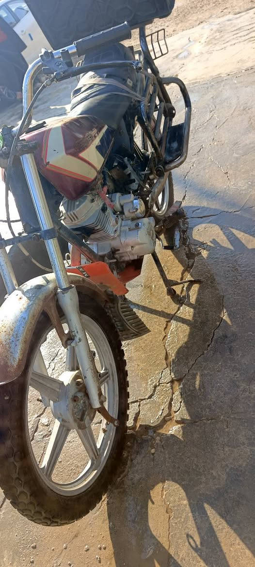 دراجه 5گير للبيع
كلك شرط الشغل عوزهه شويه ترتيب تفاصيل اكثر ع الرقم *********** وبي واتساب مكاني بالديوانيه قضاء الشاميه
