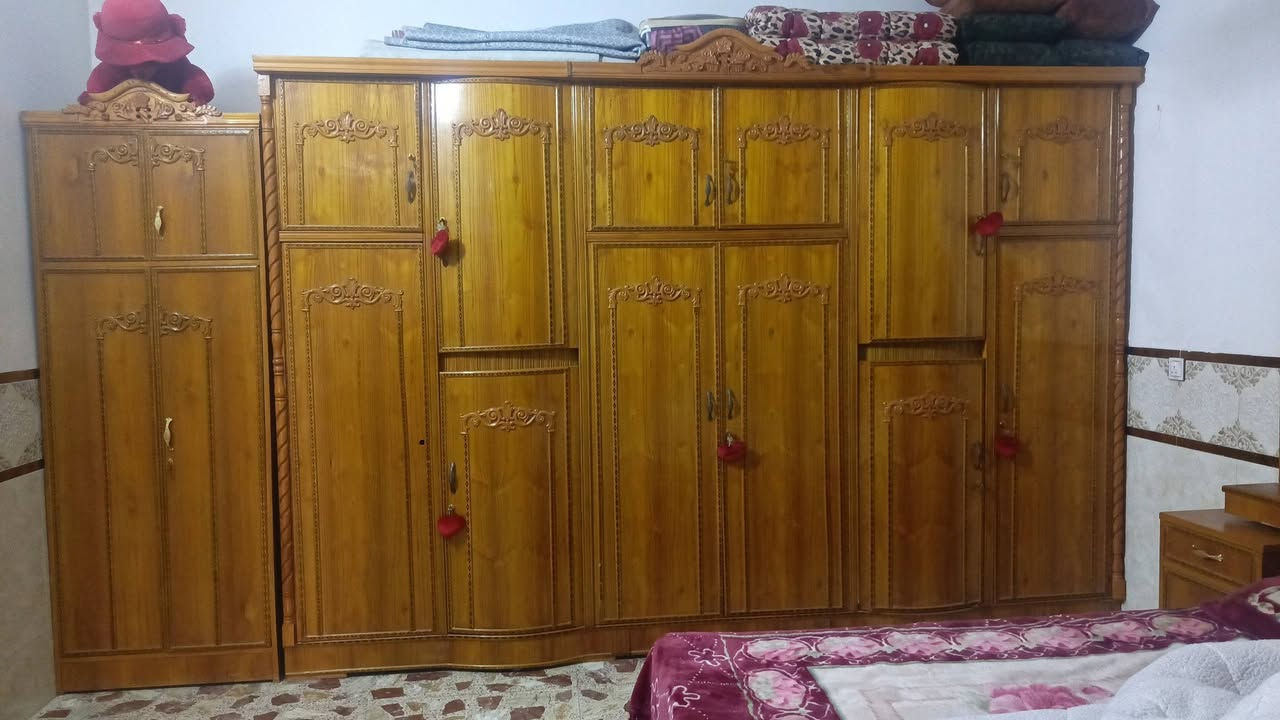 غرفه نوم للبيع اليريدها يدخل خاص


**إذا كنت صاحب هذا الإعلان وتريد حذفه لأي سبب، رجاءا أرسل رسالة إلى الدعم الفني**