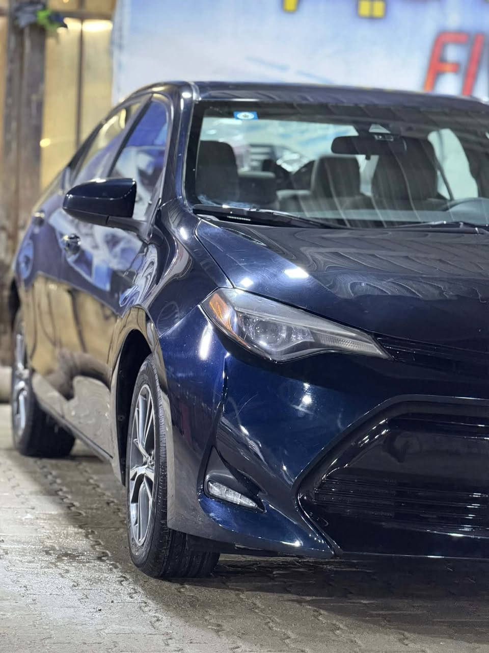 كورولا 17 LE 
بيع او مراوس حتى ذا ب اغلى
المواصفات 
تحكم إسترين 
كامير 
داخل لونين 
رادار 
مثبت سرعه
كروز سرعه 
حداديه 
باتري ماشيه 70
تبريد بلادي 
حادثها جاملغ خلفي بدون دواخل بيه قطع 3كلير بامريكا بدون دواخل بجم كبس جاهزه ونظيفه
السعر 123
***********
