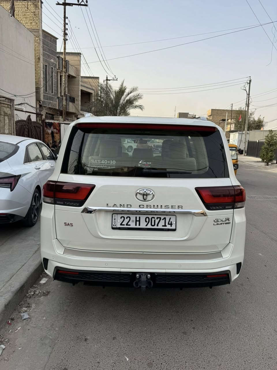 سلام عليكم  لاندكروز مديل 2024 لمتد  ساز باب اول سياره مغلفه بي بي إف ومكفوله كفاله عامه بكان السياره بغداد الشعب  السعر 73 الف  ***********
