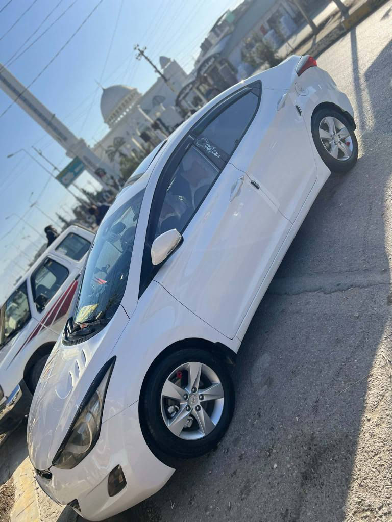 ئەلێنترای ٢٠١٣ دەمار ڕەقەم سلێمانی🤍
مەکینە ١٦مەرخوبی❤
قەپات مواسەفات (سلایت.ئیکۆ . سوکان ڤۆلیۆم .٤جام کارەبایی تەبریت مەرکەزی 
٤تایەو ویلی لۆک 👌
کامل جوانکاری 🌹
دوپارچەی بۆیاخە دەرگای سەکن و پشت سەکن لە نیوەی بۆ خوارێ بۆیاخە 
پیش و پشتی کەپسە 
سەنەویو هەزەی تامانگی11نوێیە 
سەیارەکە تابڵێی جوانو پاکو خاوێنە بێ مەسرەفە
سەیارەکە هی من نیە تکایە بۆزانیاری زیاتر تێل بۆخاوەنەکەی بکەن
ژمارەی خاوەنی
*********** 
*********** دخان, السليمانية
