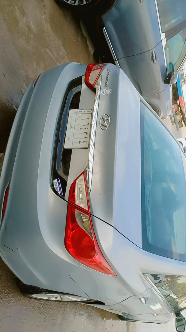 سوناتا موديل ١١ وارد امريكي مكينه ٢٤٠٠ حادث جاملغ خلفي فقط سونار مرفق فول مواصفات فتحه بصمه كشنات جلد تدفئه تبريد 
مكانها حله بابل 
معرض الخفاجي لتجاره السيارات الحديثه 
ترهم بمقدمه ٦٠ ورقه والباقي قسط 
للستفسار ***********
