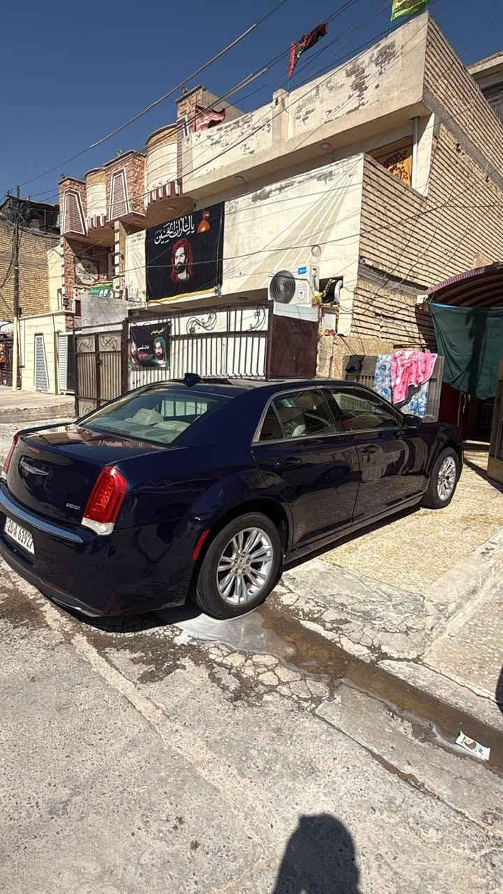سلام عليكم كرايسلر اوبامه 2016اصل  فول مواصفات بانروما كير ماوس داخل عسلي تبريد قطعتين مكينه 3600 ماشيه 145 أصل سياره حادثها خشم جاملغ ولبنيد مرفوقه بل سونار وبيها باب صبغ خلف باب الصدر بلعراق كير مكينه وصدر وحداديه وكهربائيات علا وضع شركه السياره تو ويل تخم تاير جديد تبريد خير من الله السياره بأسمي مشروع وطني رقم إنكليزي سنويه 231 مكاني بغداد  السعر 165 وبيها مجال شي قليل لشراي رقمي /***********
