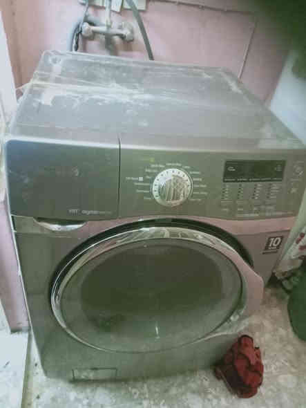 غسالة مستعملي اوتوماتيك سعر 250 وبيها مجال 19 كيلو ألي يغيد يتصل 0776 890 9152 علي. عنواني الموصل /سومر .
