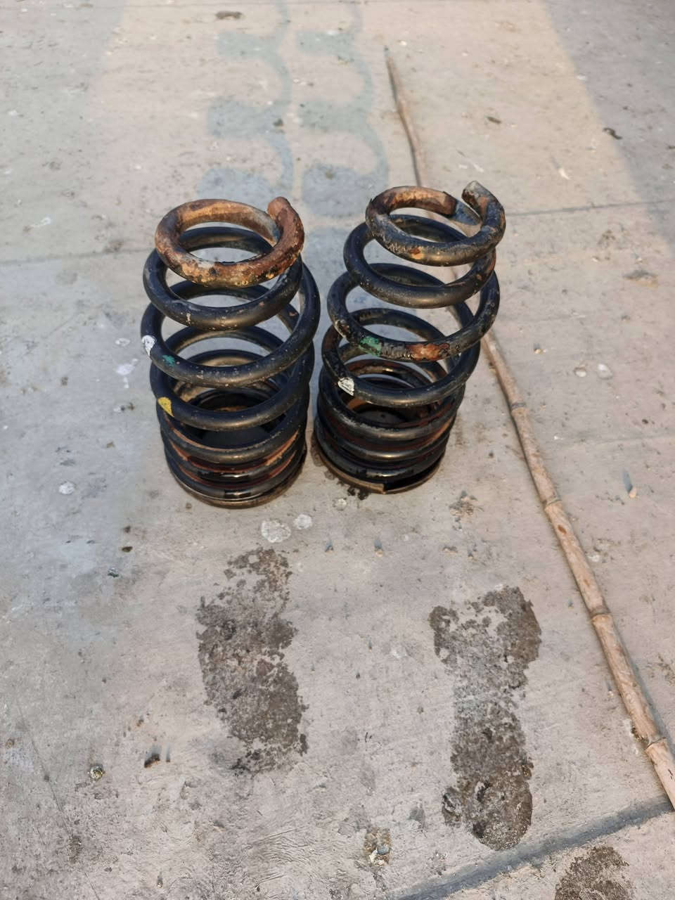 سلام عليكم غراض ستاركس
فلنر وره سعر 50
زوج لايتات مفتوح 50
بلوجكتر دعاميه ب 20
كاردن 25 يحتاجله صليب وره وربل شيال
بصره الهارثه وات ساب
***********
