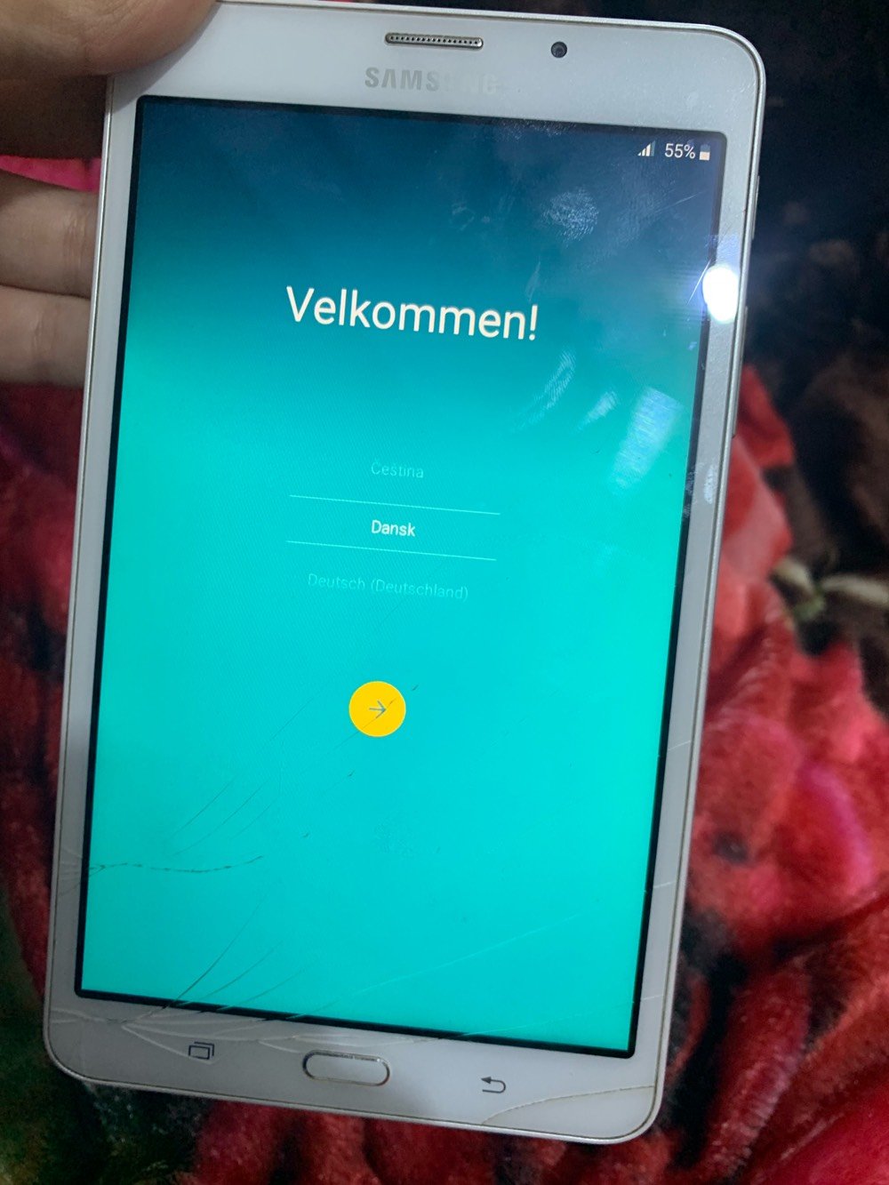 سلام عليكم ايباد سامسونغ ال iPad بس دقمه مالت الشغل وتطفي لازم تدوس بقوة والشاشة مفطره مكاني بابل بكرلي عبوديه رايده 35 ذاكره 32