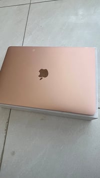 MacBook Air 2020 13” M1 - شرق اوسط كيبورد عربي  Ram 8 | SSD 250   Batt...