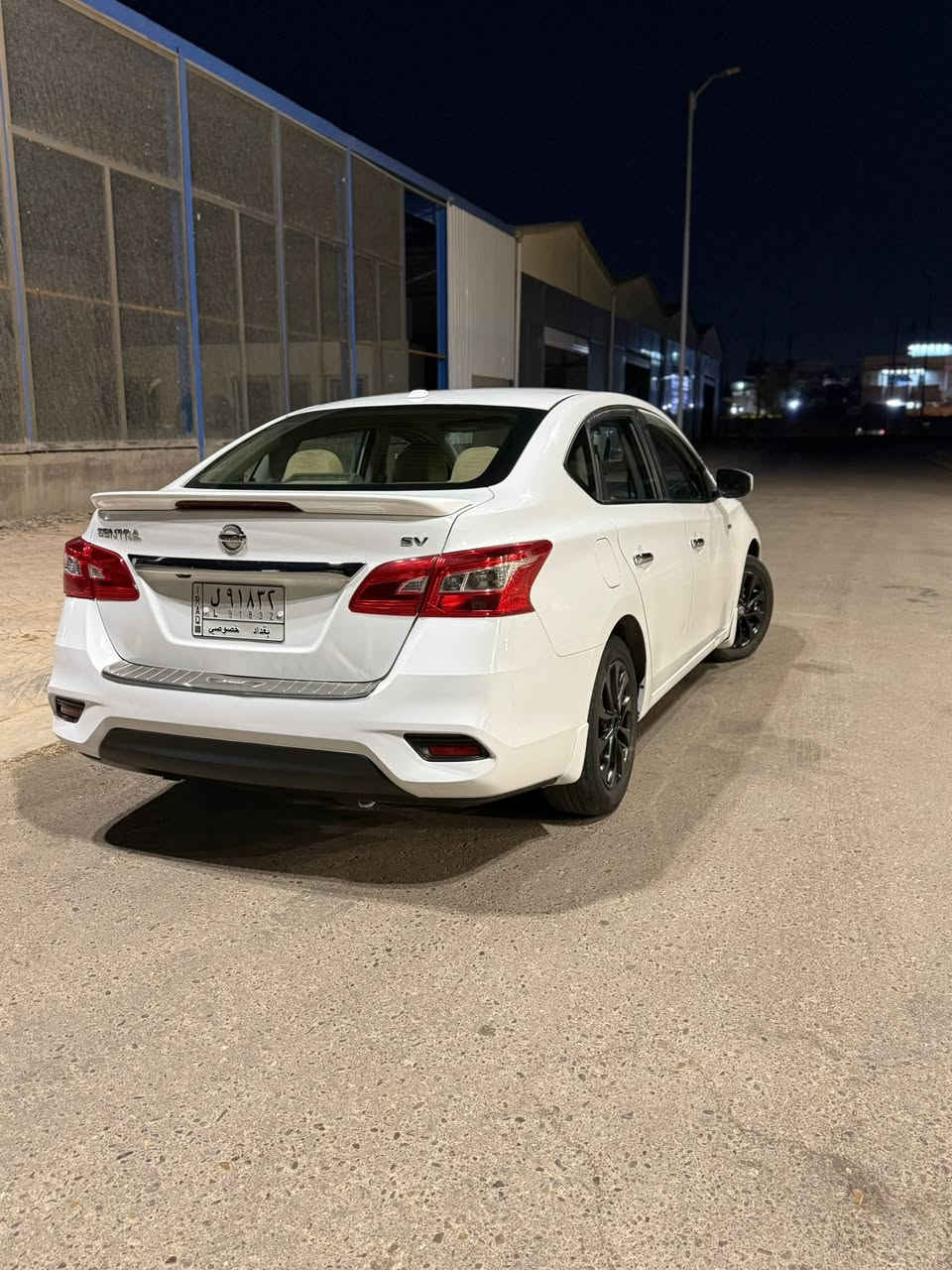 نيسان سنتر 2019  SV امريكي 
 كامرة 
تدفئة كشنات 
نضام ايكو 
تبريد بيانو منفصل 
بصمه بيبان و صندوك 
ماشيه 77 الف 
سيارة مناقصها مصرف ربع 
عليها صدر جديد 
و اذاين و بلكات و نوزلات 
جاهزة من كل شي و مصروف عليها 
بدون كلوب جيك بدون مشاكل 
صبغ جاملغ السايق و بنيد 
و بيها بارد  مع صور الحادث بالمنشور  
رقم بغداد بسمي 
مكان بغداد 
السعر 108 و بيها مجال قليل 
***********
