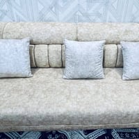 قنفات ١٠ مقاعد • نظيف جدا • مساء فقط