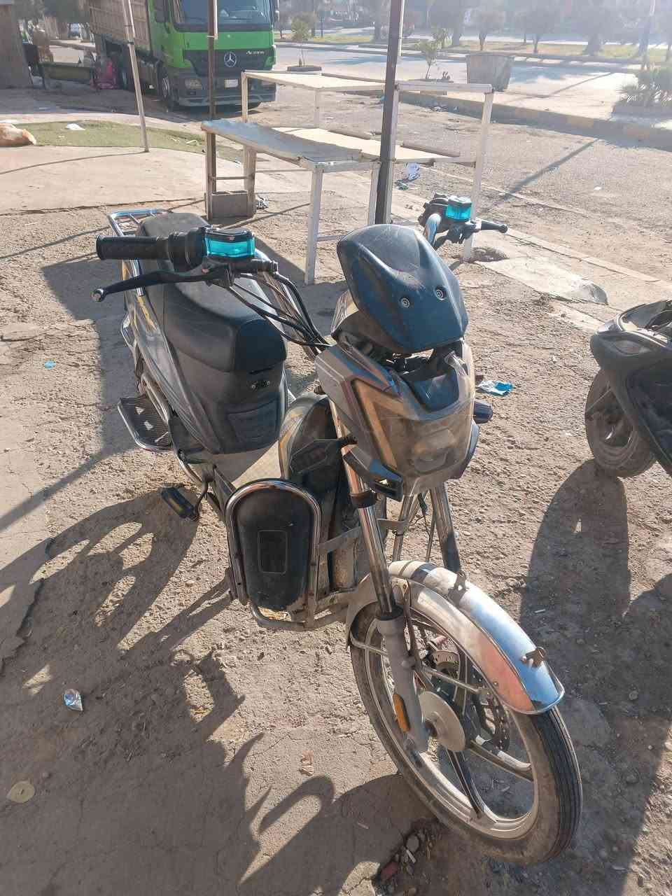 السلام عليكم هارلي شحن للبيع كلهة شغال بس بريك خلفي عاطل سويج وبصمة السعر 250 وبي مجال  التفاصيل اكثر خاص اواتصال ***********
