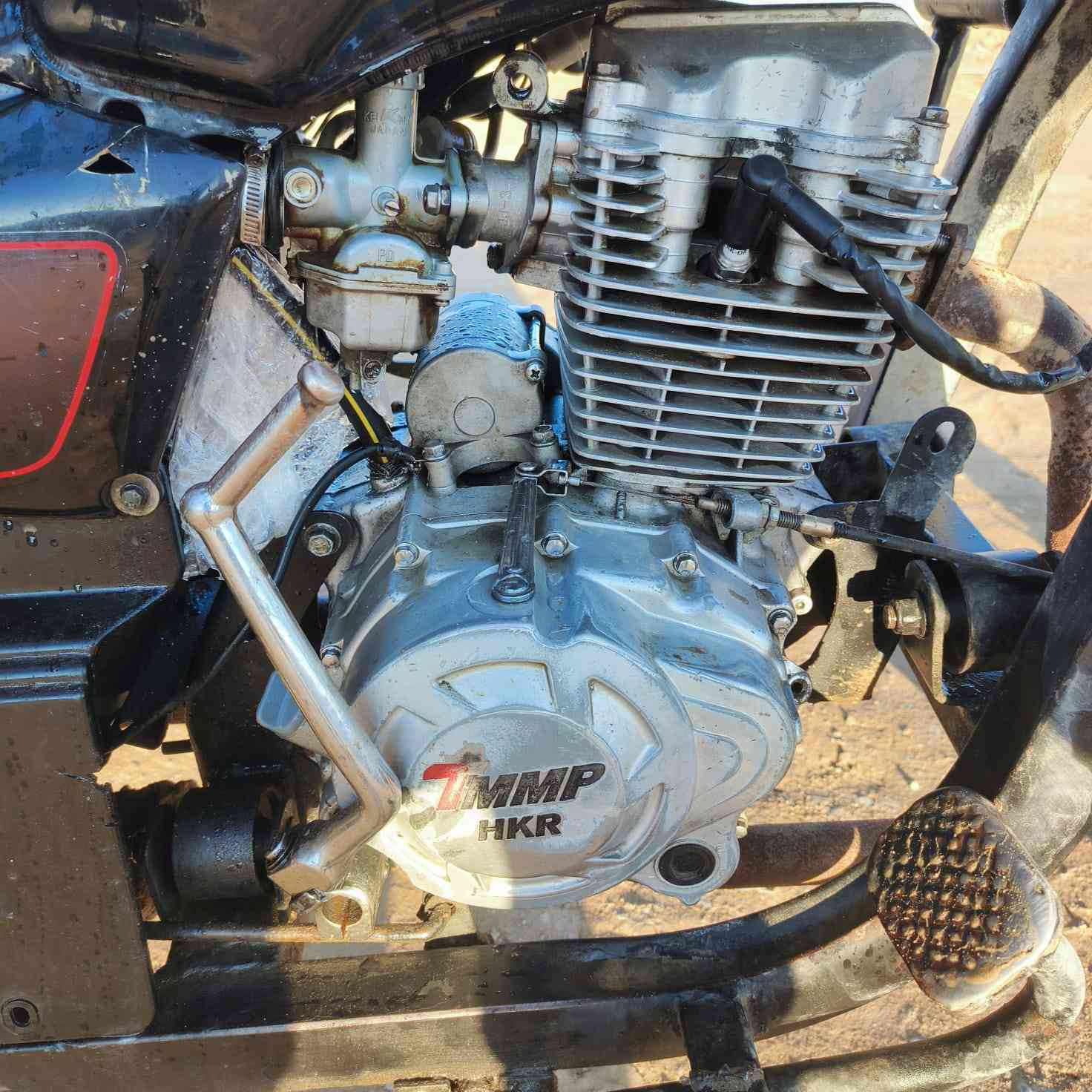 مكلف بل نشر سلام عليكم ستوته للبيع شاصي ركبه شرط نضافتها كدام العين  
السعر 650وبيه مجال رقم صاحبه *********** مكان بيجي
