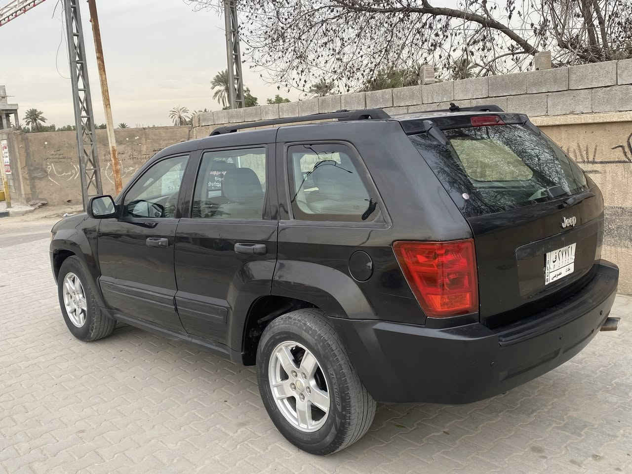 السلام عليكم ..جيب لاريدو  موديل 2005
مكينه ..محوره..كاز..مال ستاركس..
مسكر ..سياره ضررها. جاملغ وبنيد..
العنوان ..محافظه البصره..ابا الخصيب ..قرب جسر حمدان
السعر :77$💴
التواصل رقم الهاتف ..☎️***********
