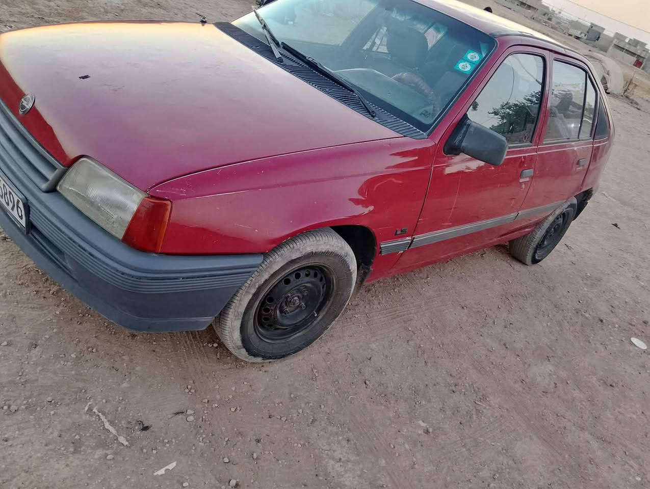 كاديت موديل91 رقم انكليزي شرط التحويل محرك كير شرط تواير انضاف سيارة مصروف عليها وايرمنيه كلها شغالة   رقم موبايل ***********
