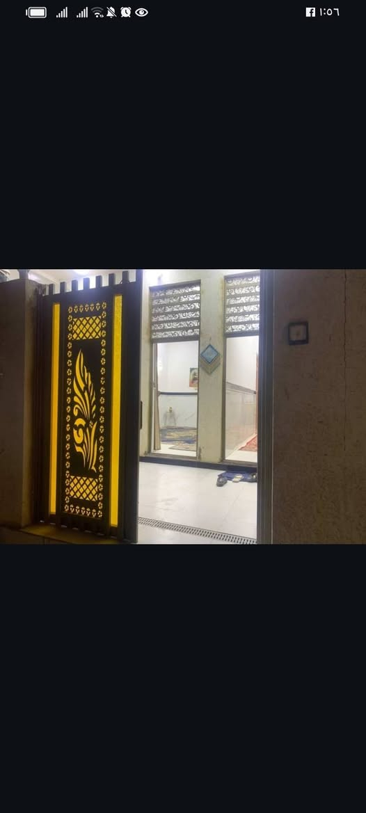 بيت طابو صرف
البيت طابق ونص  
العنوان ابو رمانة شارع اسواق المصطفى  
المساحة 100 متر 
بناء حديث مرتب منطقة هدوء 
قريب جداً على المدرسة 

السعر مناسب لان عندي ظرف خاص  
 للا ستفسار الاتصال على الرقم 
***********
