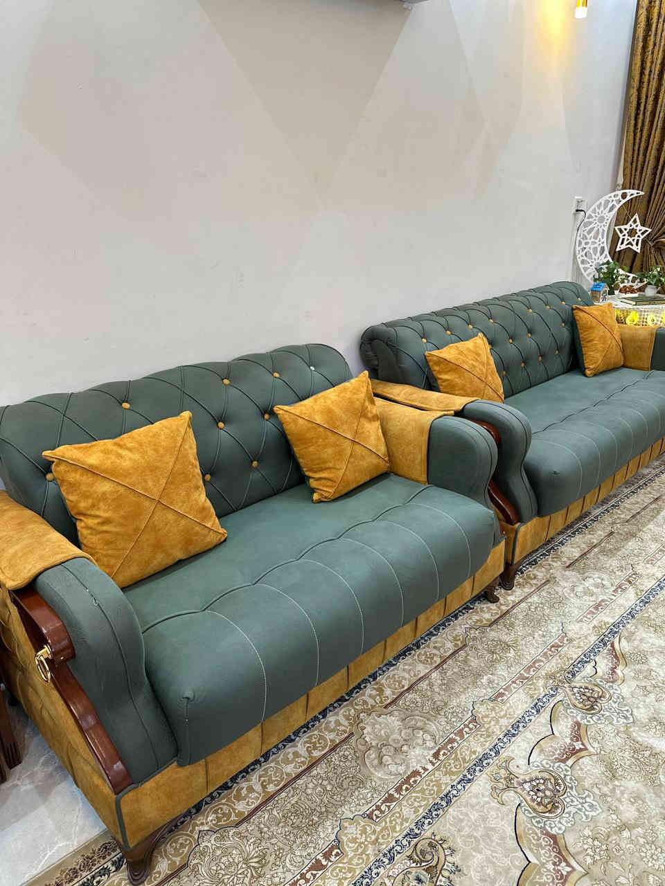 تخم تركي. نظيف مابيه اي عيب ٥٥٠ الف الإعلام قرب باب الحاره شارع مدرسة الندئ ***********
