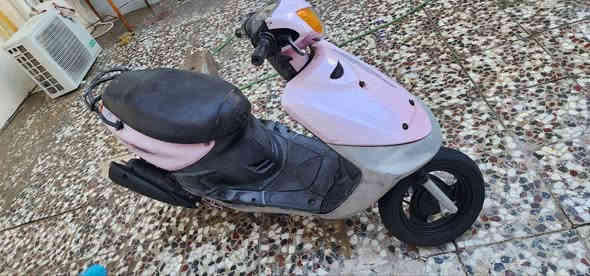 السلام عليكم دراجه ماكس قجمه للبيع الدراجه خير من الله مكينه بلادي ممفتوحه  كهربائيات شغاله سلف هندر الدراجه أي نقص مابيه  بس جاملغ امامي بس هاذ النقص  و الصالنصه البلادي مالته موجودهه
سعره450 وبيه مجال 
المكان:بغداد الحريه
الرقم***********
