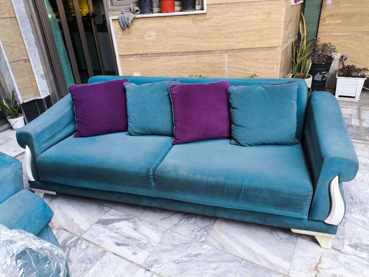 تخم عباره عن قنفات عدد اثنين السعر 250 الف نظيف جدا مكانه البنوك اتصال علئ
‏‪***********‬‏
