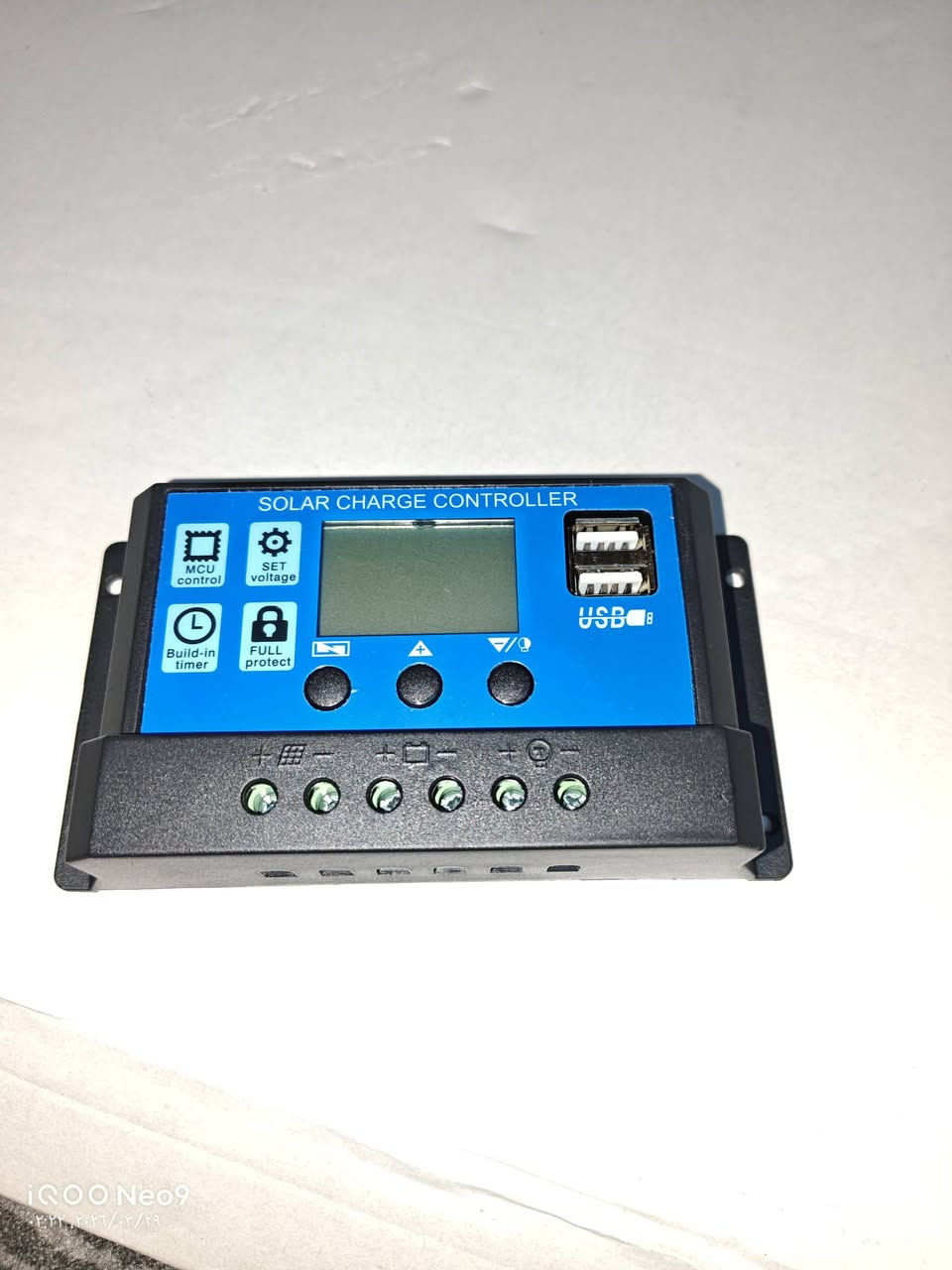 عندي لوح ومنضم طاقة شمسية الي يريدة يتصل ***********
