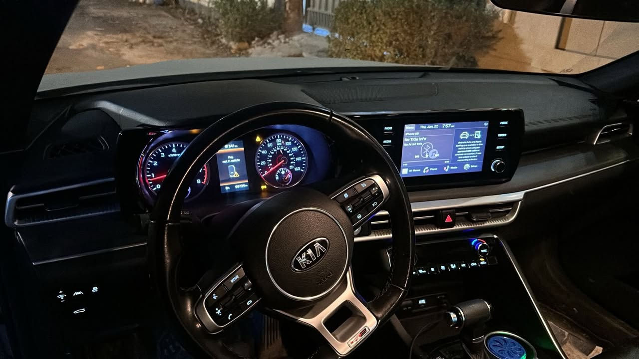 السلام عليكم
كيا k5 
موديل ٢٠٢١ 
السياره Gt 
ماشيه 66 ك / م 
السياره سونارها موضح بالصوره 
مكان السياره الكاظميه 
السعر 168 ورقه وبيها مجال بسيط
للاستفسار اتصال على الرقم 
***********
