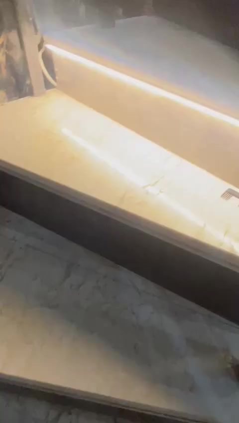 السلام عليكم بيت البيع زراعي  الواجهة 7م سند 25المساحه100م عدد الغرف 3نظام اسويت بناء درجه اولى  عنوان مقابل ابوطيارة. خلف جامعة الفرابي  شارع الجنابي اتصال***********
